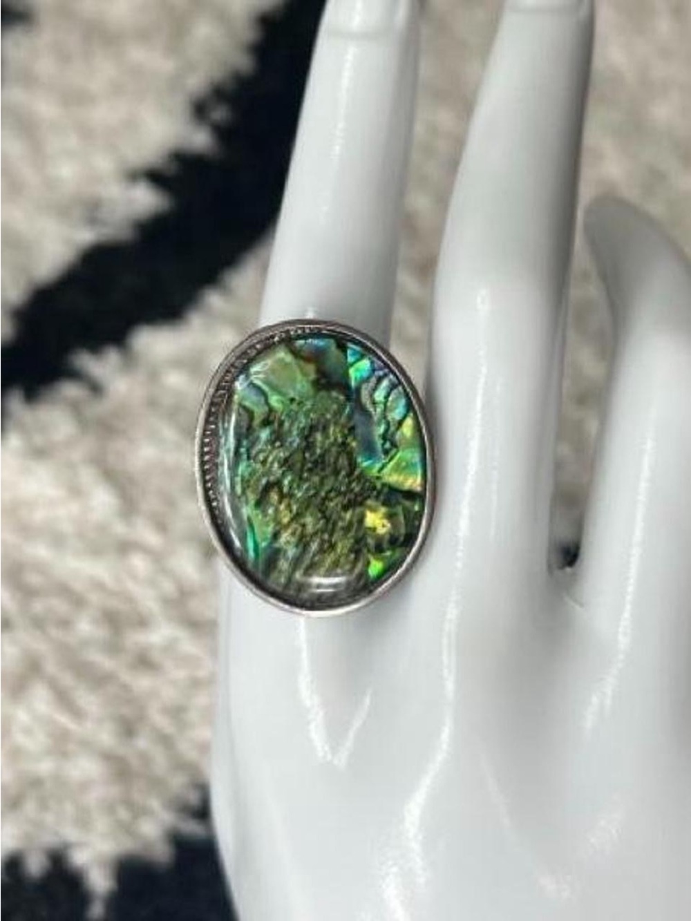 Abalone Shell Oval Silver Ring - Green Iridescent Women Jewelry